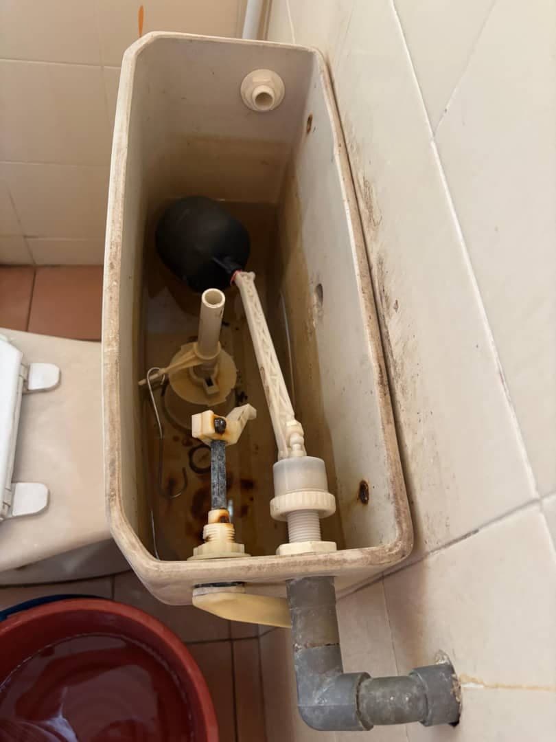 Pembaikan Tangki Flush
